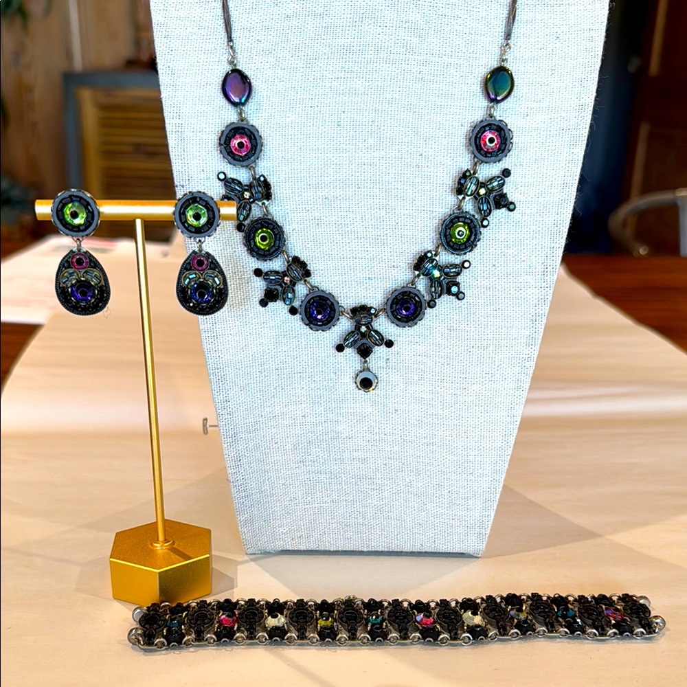 Ayala Bar suite of Jewelry